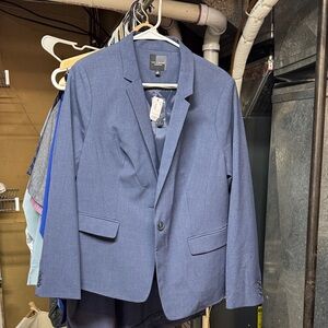 The Limited Collection Classic Navy Blazer Women’s size 14 (NWT)